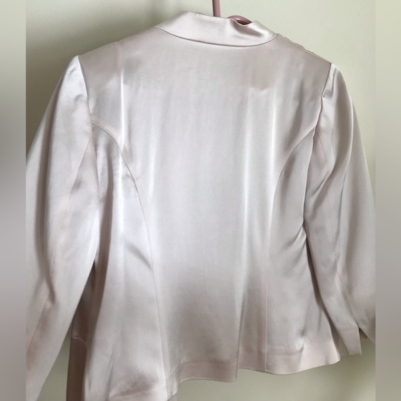 Blush satin blazer 🌸 - Picture 2 of 6